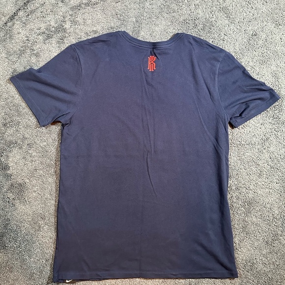 Nike Kyrie T-shirt - Picture 5 of 6